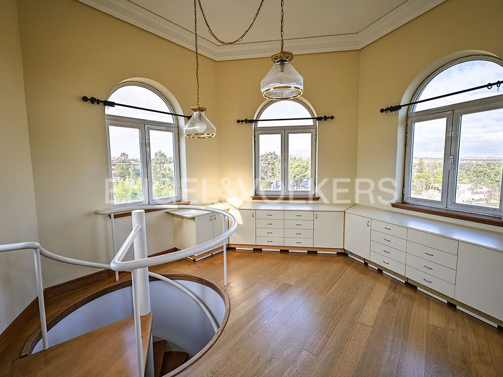 5 soveværelse Villa til salg i Alicante by med swimmingpool garage - € 1.900.000 (Ref: 8762652)