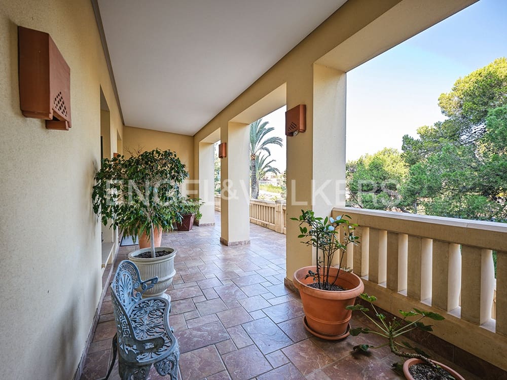 5 soveværelse Villa til salg i Alicante by med swimmingpool garage - € 1.900.000 (Ref: 8762652)