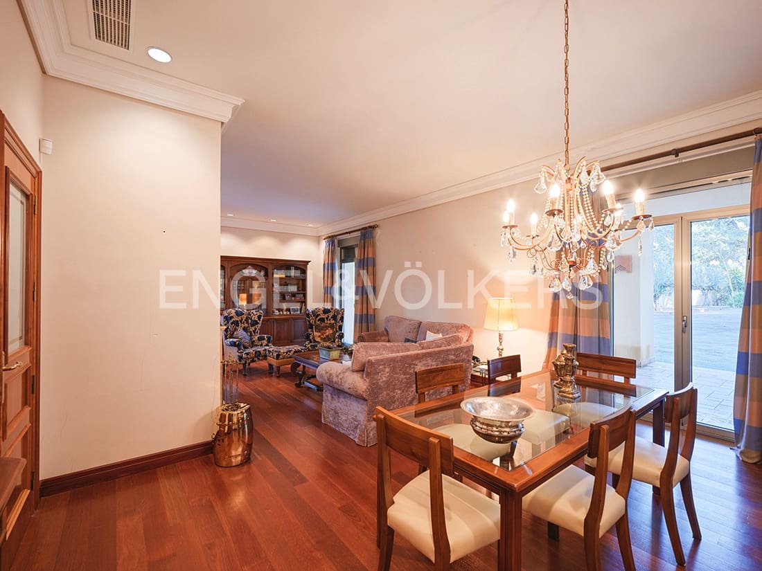 5 soveværelse Villa til salg i Alicante by med swimmingpool garage - € 1.900.000 (Ref: 8762652)