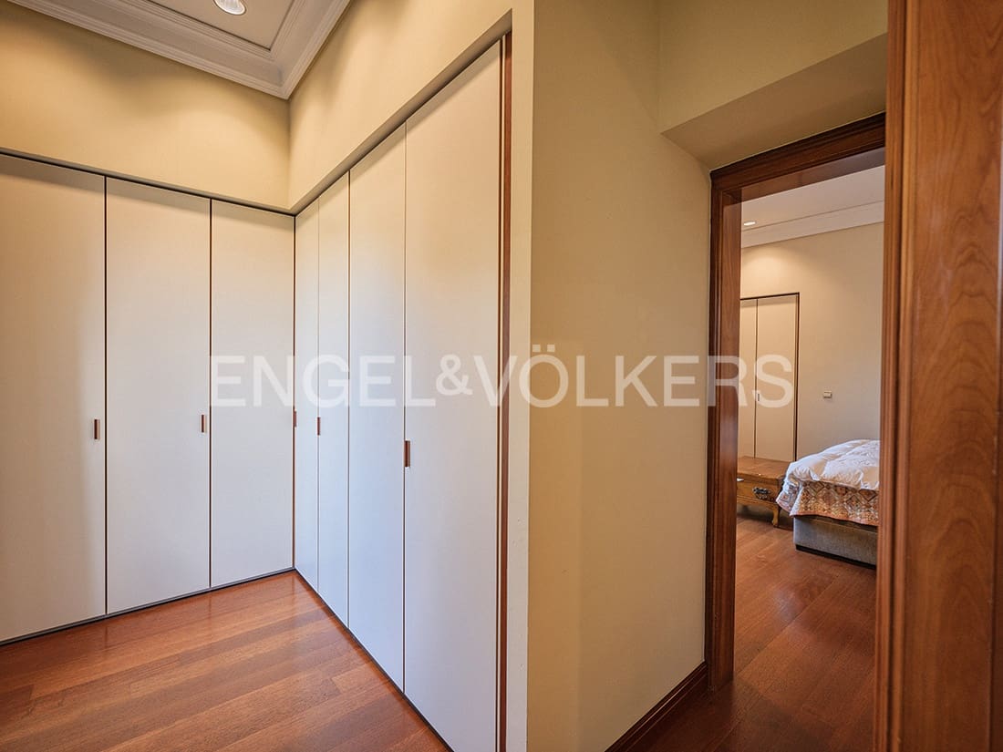 5 soveværelse Villa til salg i Alicante by med swimmingpool garage - € 1.900.000 (Ref: 8762652)