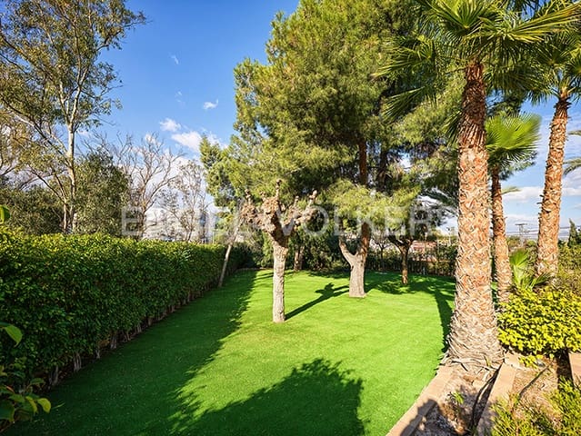 5 soveværelse Villa til salg i Vistahermosa, Alicante by med swimmingpool garage - € 1.900.000 (Ref: 8762652)