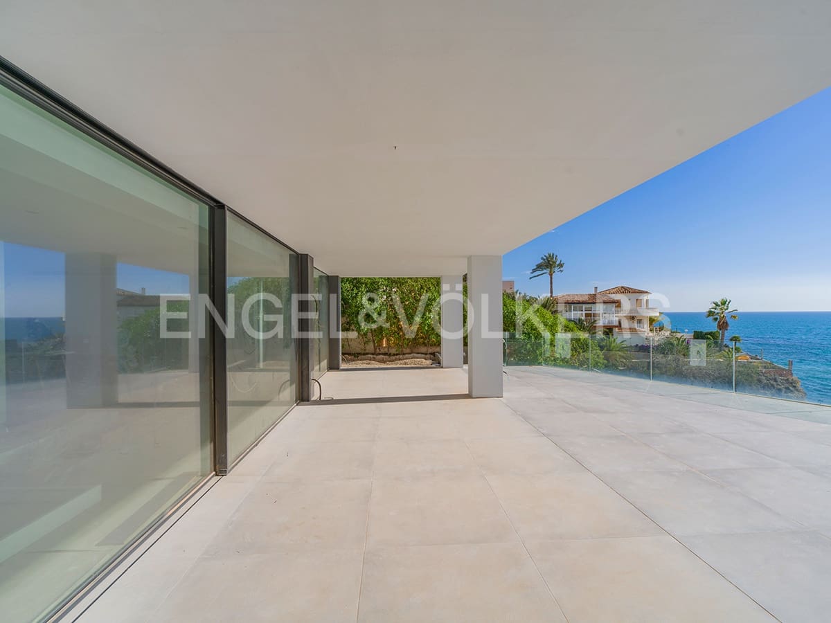 Villa til salgs i El Campello med svømmebasseng garasje - € 2 700 000 (Ref: 8762717)