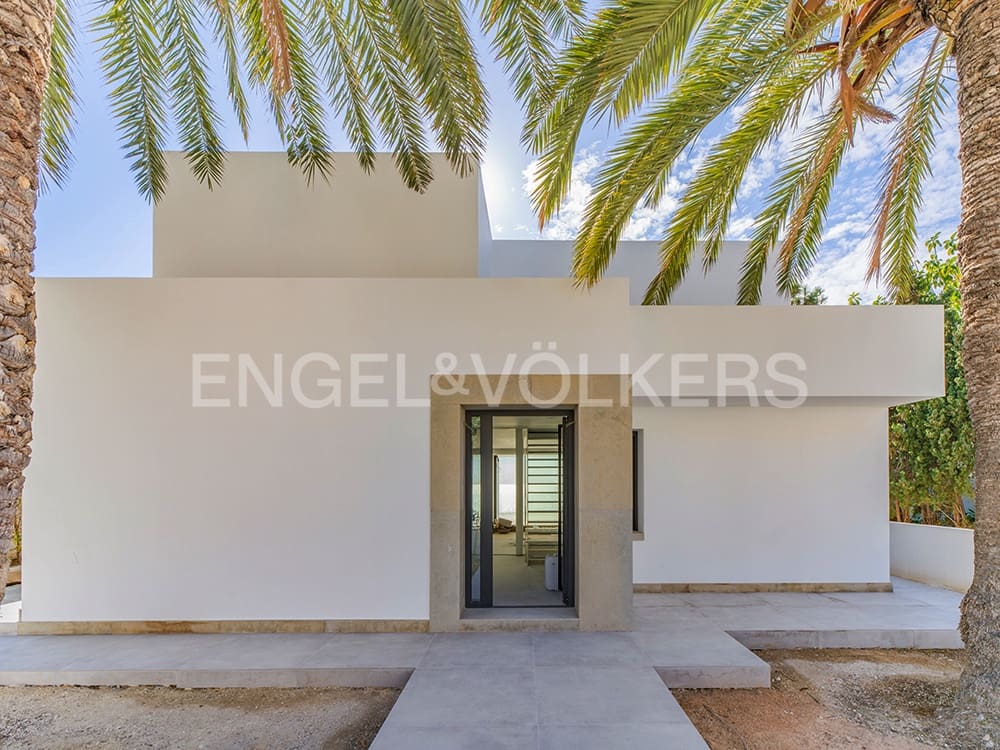 Villa til salgs i El Campello med svømmebasseng garasje - € 2 700 000 (Ref: 8762717)