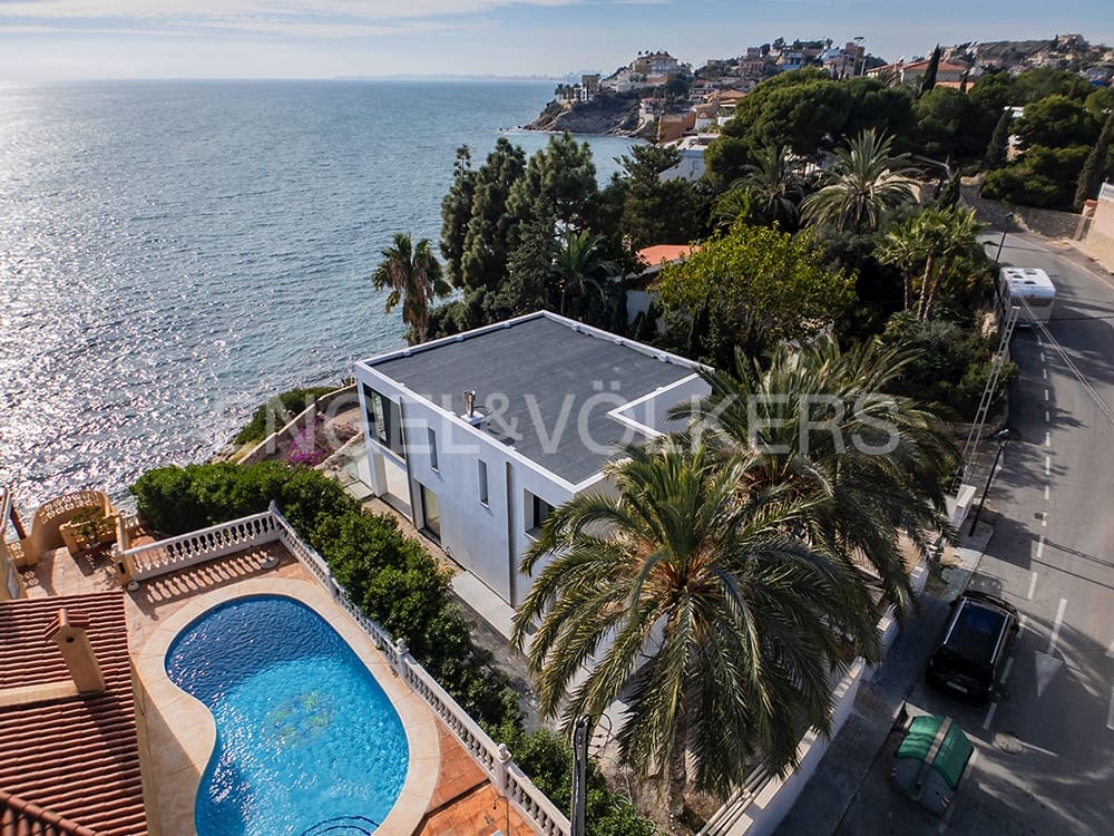 Villa til salgs i El Campello med svømmebasseng garasje - € 2 700 000 (Ref: 8762717)