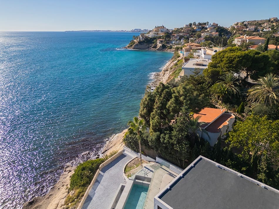 Villa te koop in El Campello met zwembad garage - € 2.700.000 (Ref: 8762717)