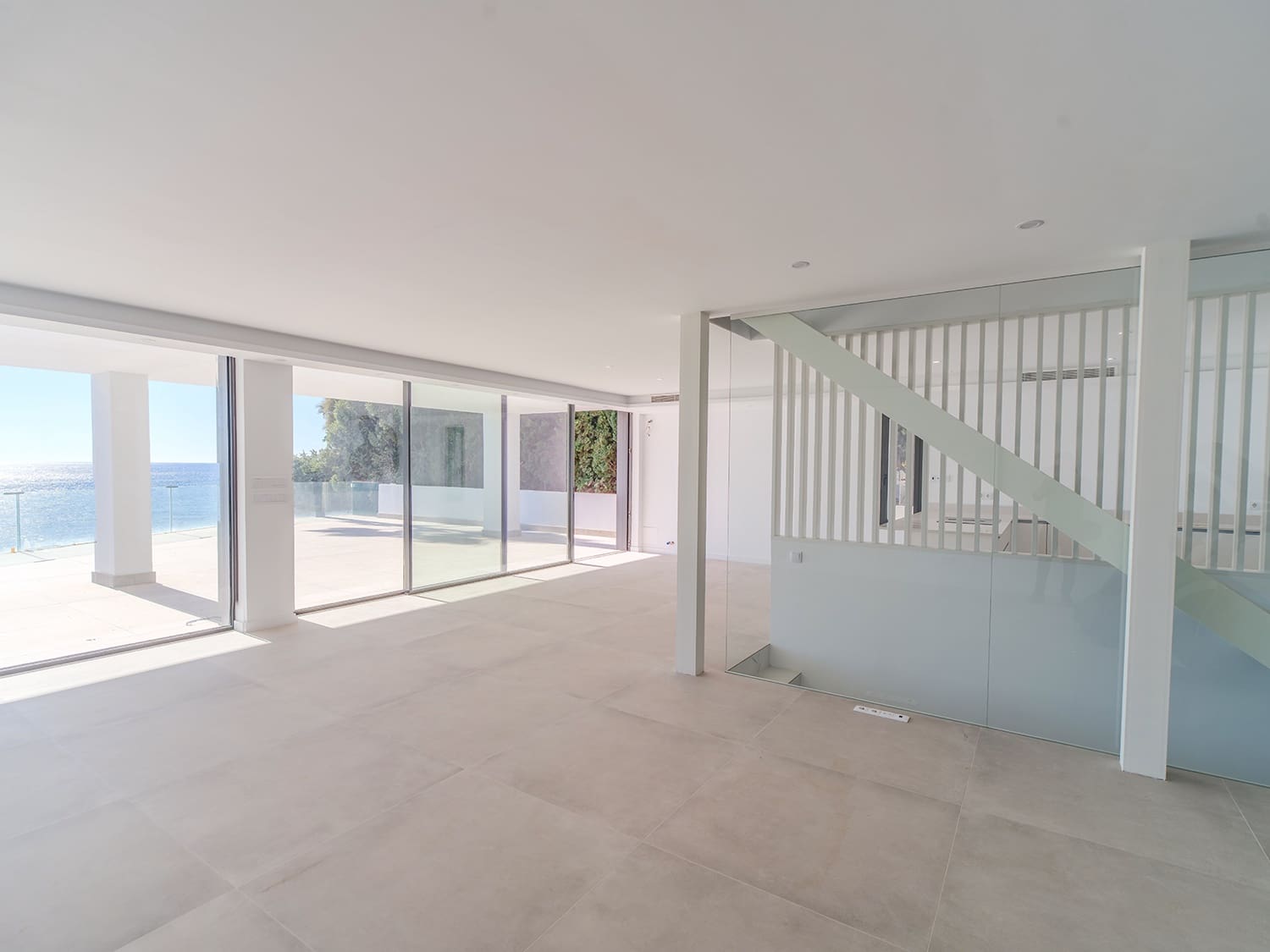 Villa te koop in El Campello met zwembad garage - € 2.700.000 (Ref: 8762717)