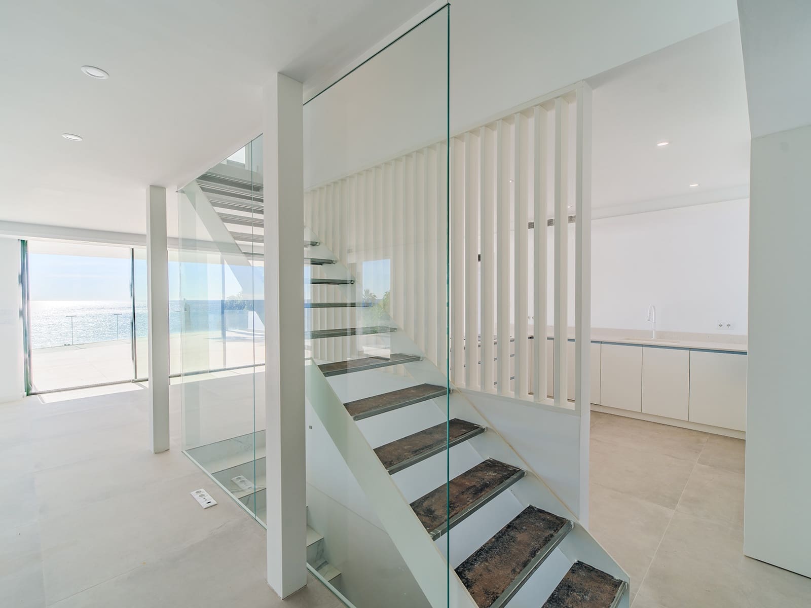 Villa te koop in El Campello met zwembad garage - € 2.700.000 (Ref: 8762717)