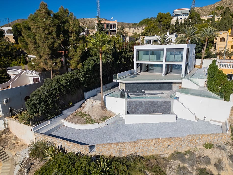 Villa te koop in El Campello met zwembad garage - € 2.700.000 (Ref: 8762717)