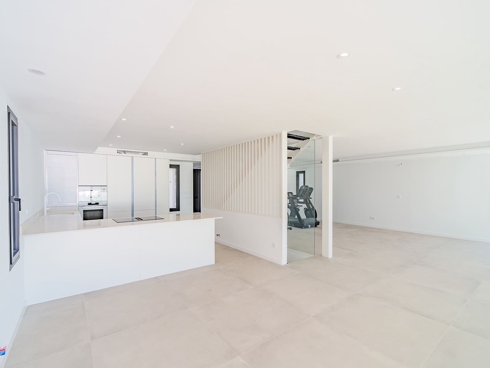 Villa te koop in El Campello met zwembad garage - € 2.700.000 (Ref: 8762717)