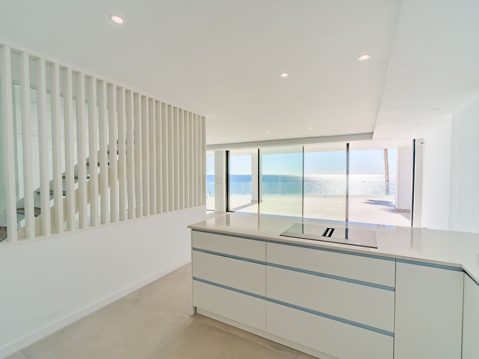 Villa te koop in El Campello met zwembad garage - € 2.700.000 (Ref: 8762717)