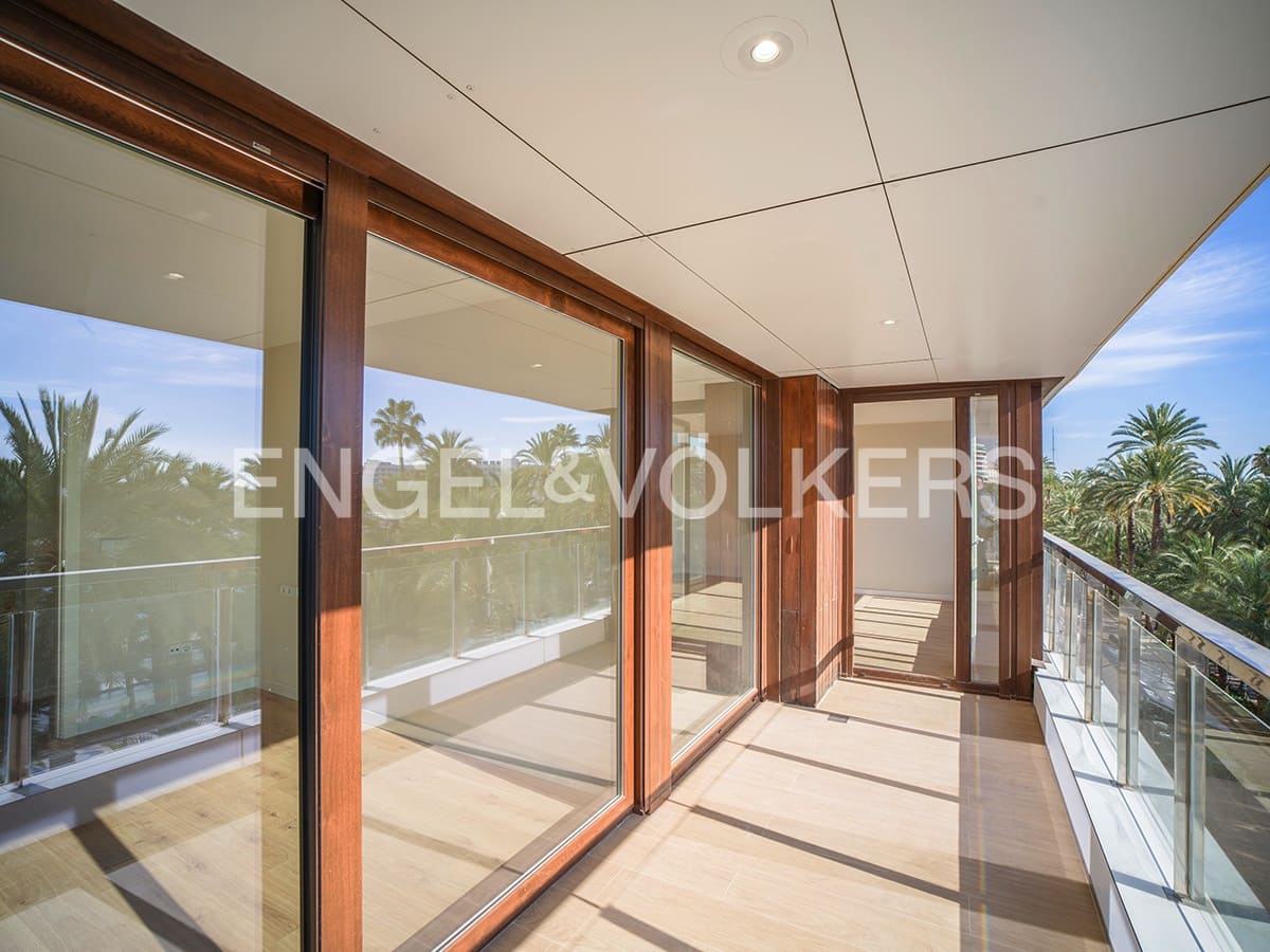 5 soveværelse Lejlighed til salg i Alicante by - € 1.080.000 (Ref: 8762747)