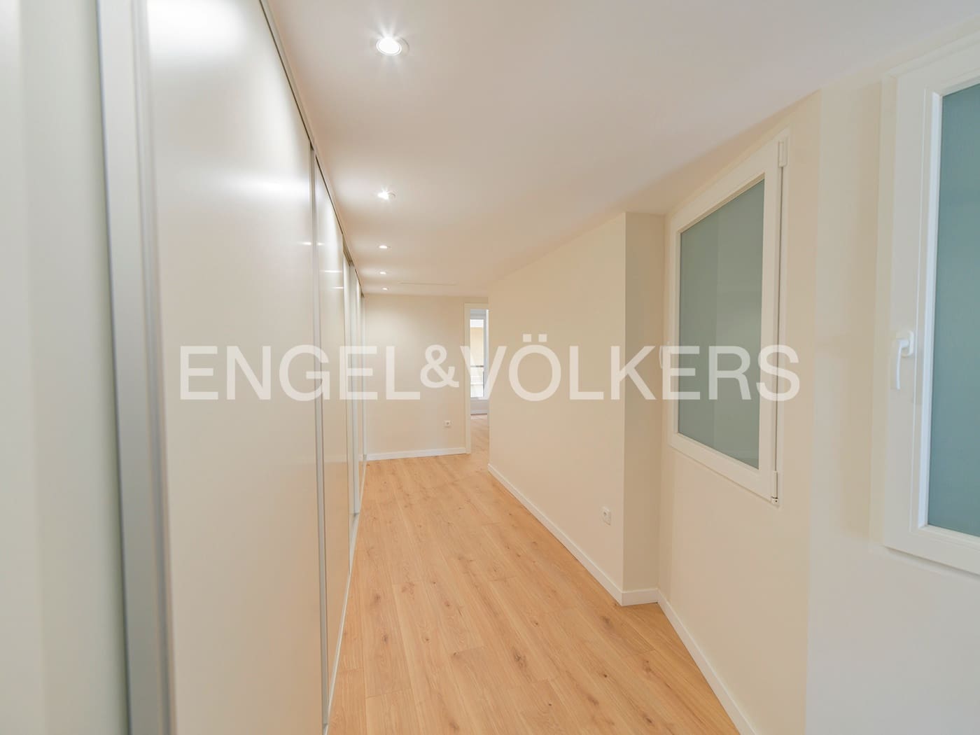 5 soveværelse Lejlighed til salg i Alicante by - € 1.080.000 (Ref: 8762747)