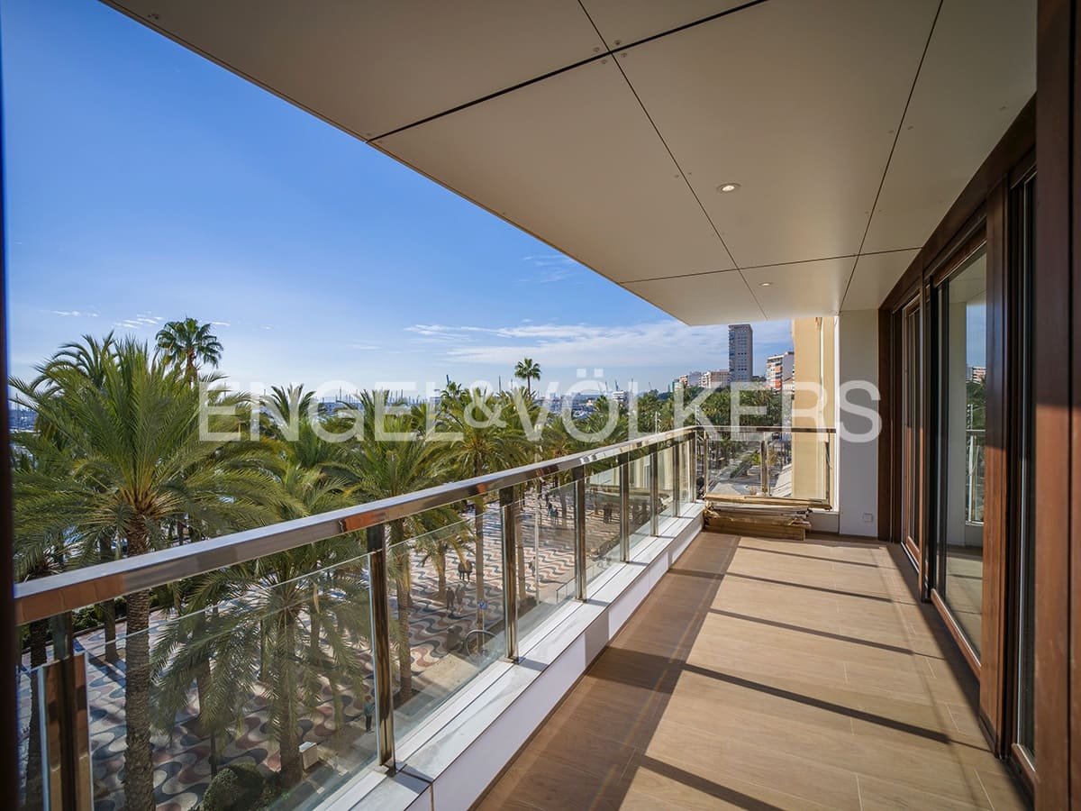 5 soveværelse Lejlighed til salg i Alicante by - € 1.080.000 (Ref: 8762747)