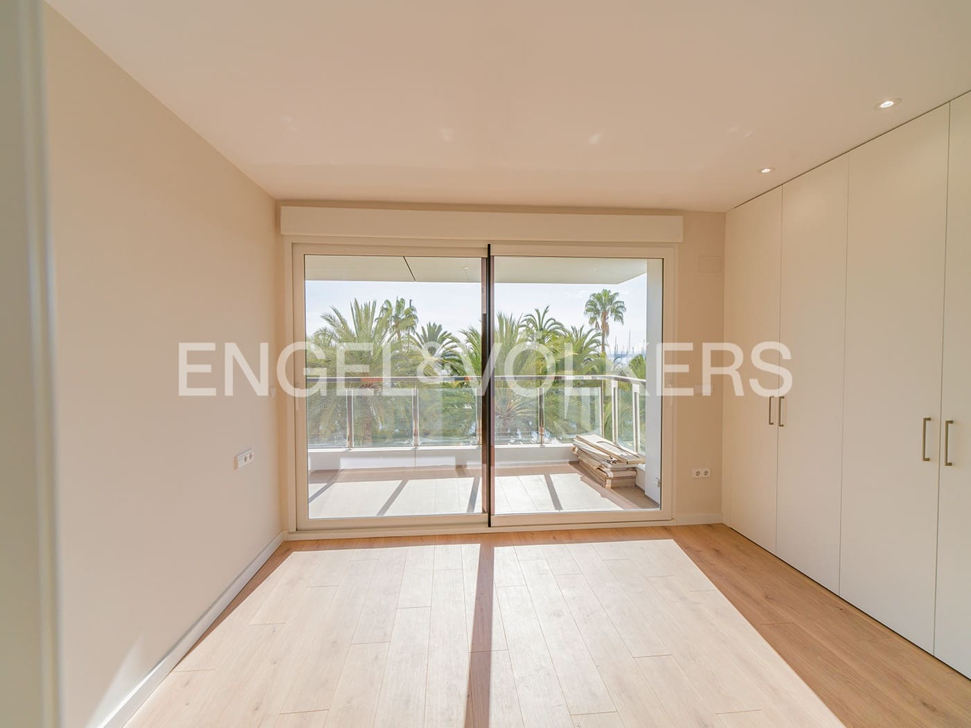 5 soveværelse Lejlighed til salg i Alicante by - € 1.080.000 (Ref: 8762747)