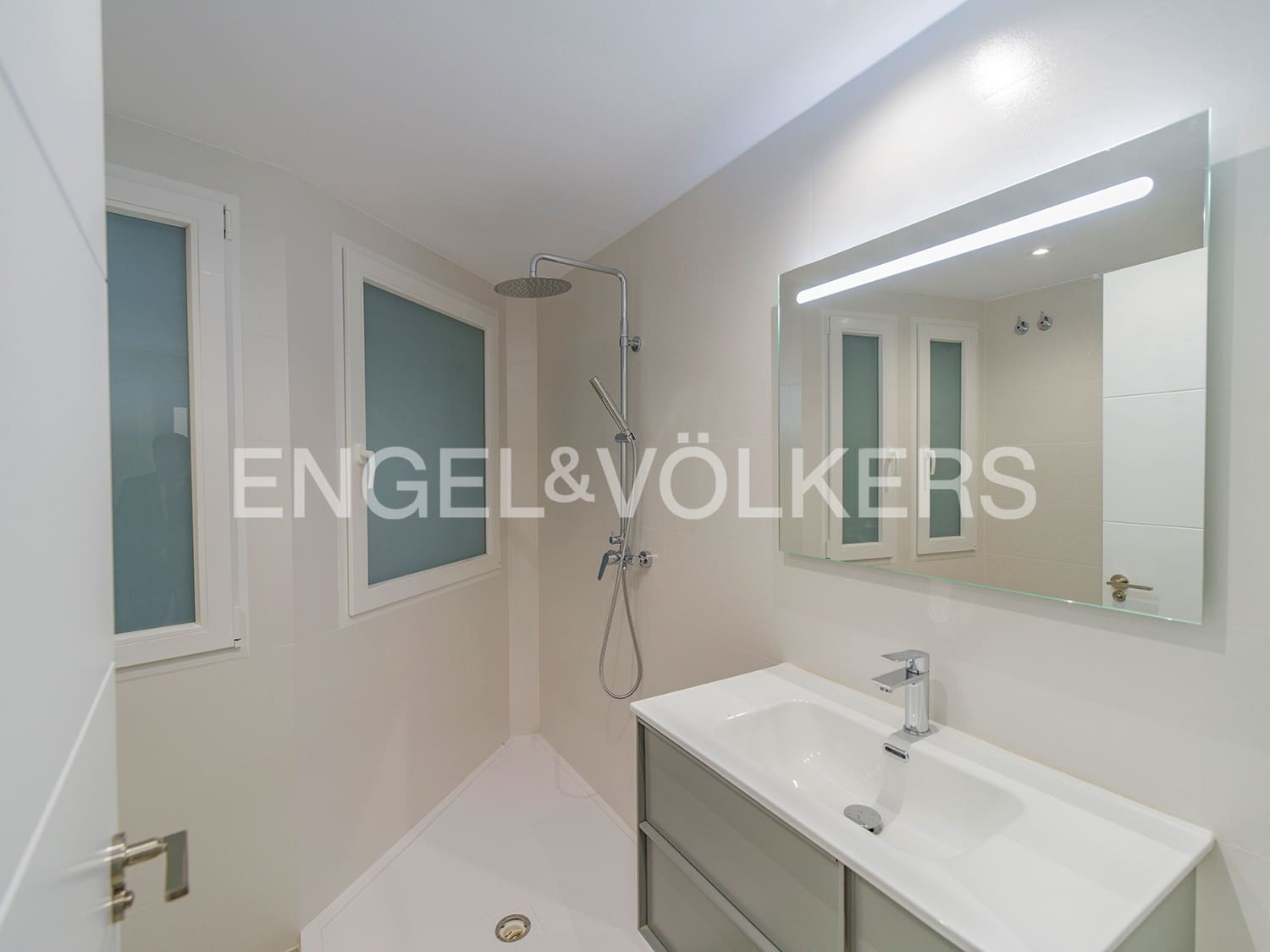 5 soveværelse Lejlighed til salg i Alicante by - € 1.080.000 (Ref: 8762747)