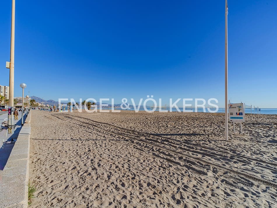 4 soverom Leilighet til salgs i Alicante by - € 599 000 (Ref: 8780725)