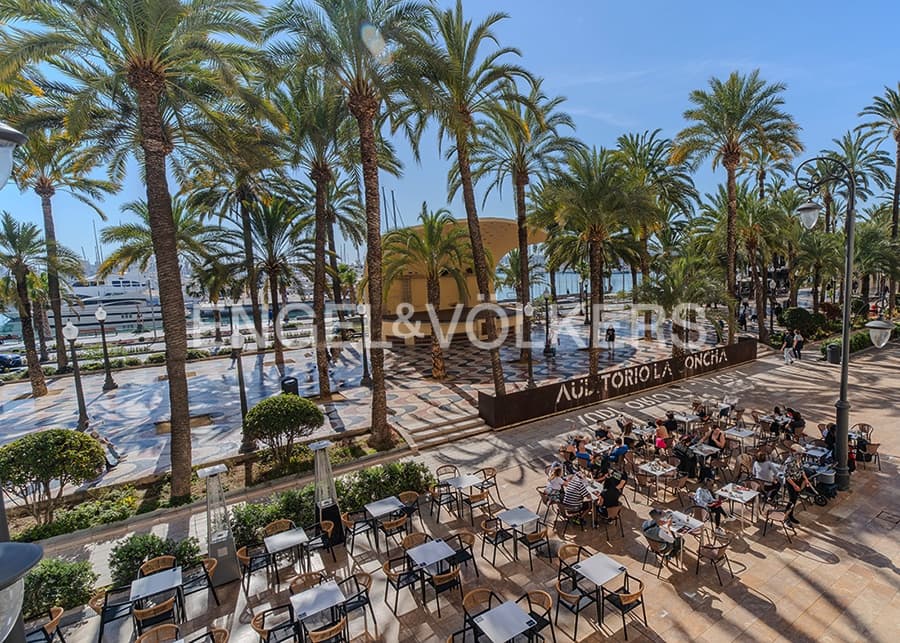 2 quarto Apartamento para venda em Alicante cidade - 1 100 000 € (Ref: 8884509)