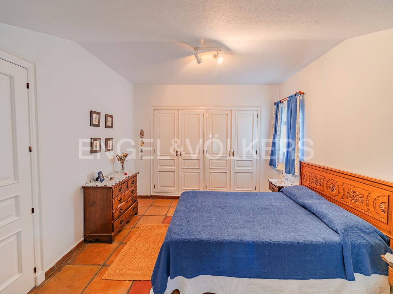 6 soveværelse Villa til salg i Alicante by med swimmingpool garage - € 1.170.000 (Ref: 8891669)