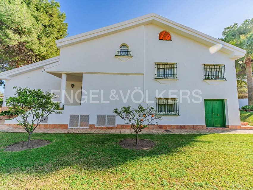 6 soveværelse Villa til salg i Alicante by med swimmingpool garage - € 1.170.000 (Ref: 8891669)