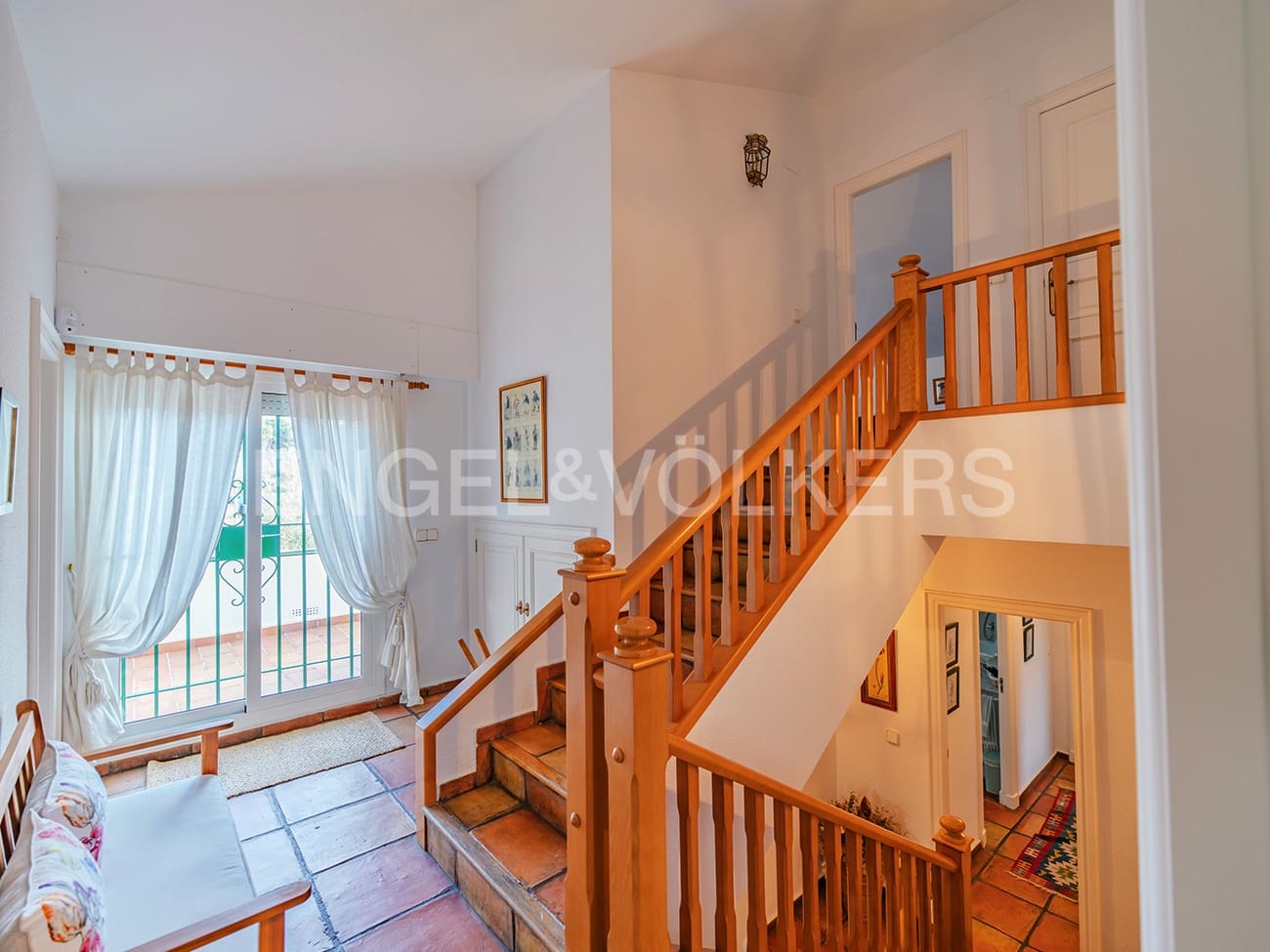 6 soveværelse Villa til salg i Alicante by med swimmingpool garage - € 1.170.000 (Ref: 8891669)