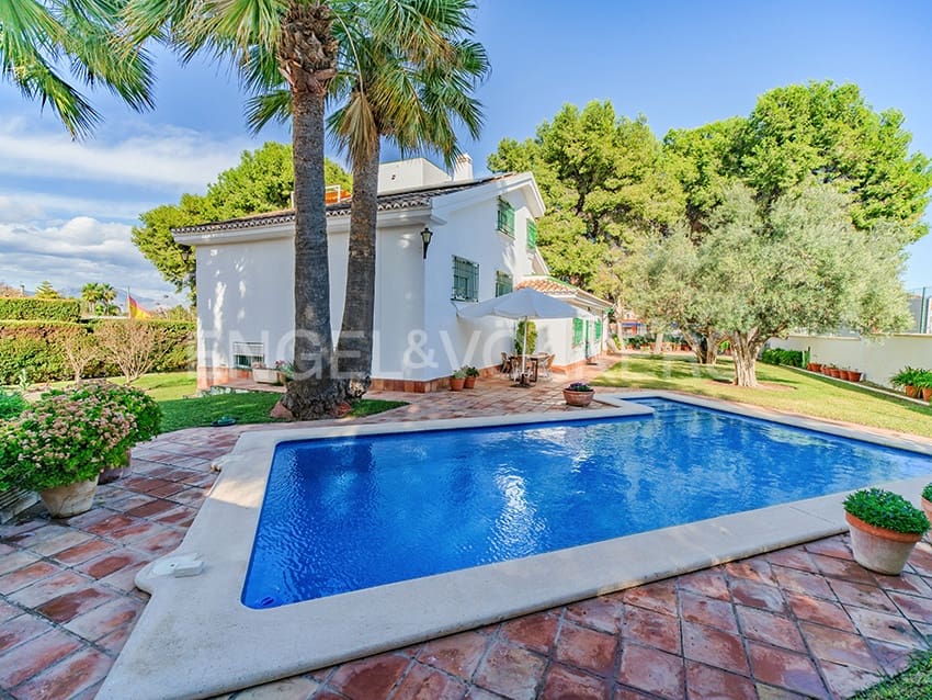 6 soveværelse Villa til salg i Alicante by med swimmingpool garage - € 1.170.000 (Ref: 8891669)