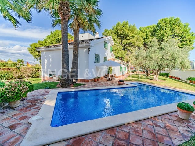 6 soveværelse Villa til salg i Vistahermosa, Alicante by med swimmingpool garage - € 1.170.000 (Ref: 8891669)