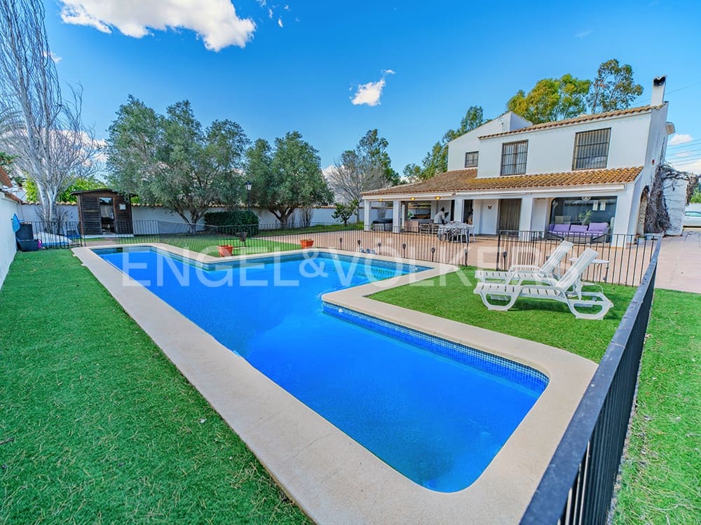 4 soverom Villa til salgs i Santa Pola med svømmebasseng garasje - € 1 250 000 (Ref: 8891721)