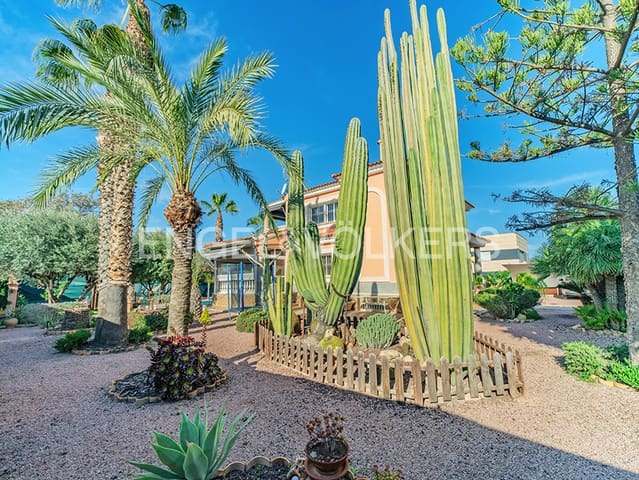 4 chambre Villa/Maison à vendre à San Vicente / Sant Vicent del Raspeig avec piscine garage - 695 000 € (Ref: 8897597)