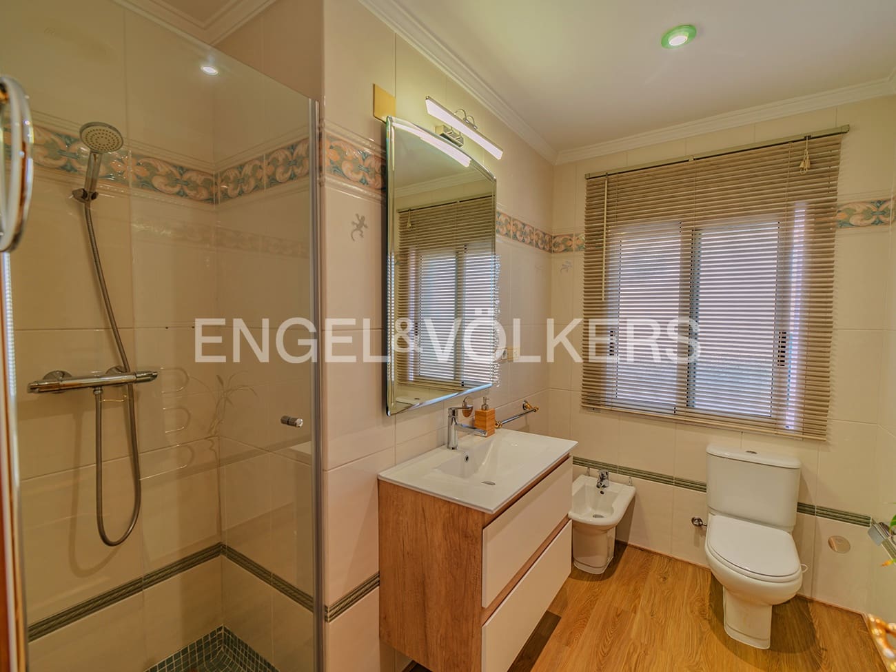 4 quarto Moradia para venda em San Vicente / Sant Vicent del Raspeig com piscina garagem - 695 000 € (Ref: 8897597)