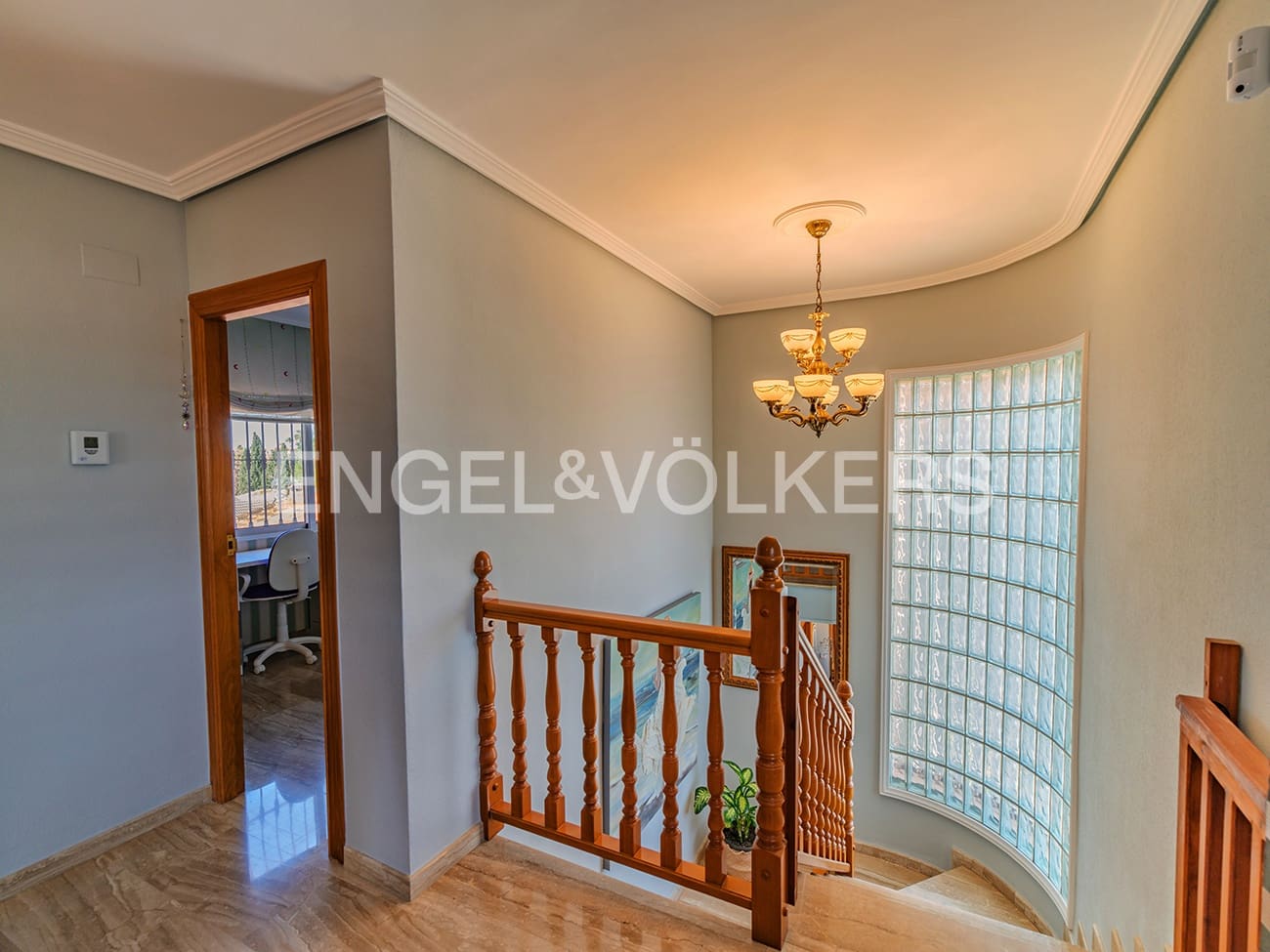 4 quarto Moradia para venda em San Vicente / Sant Vicent del Raspeig com piscina garagem - 695 000 € (Ref: 8897597)