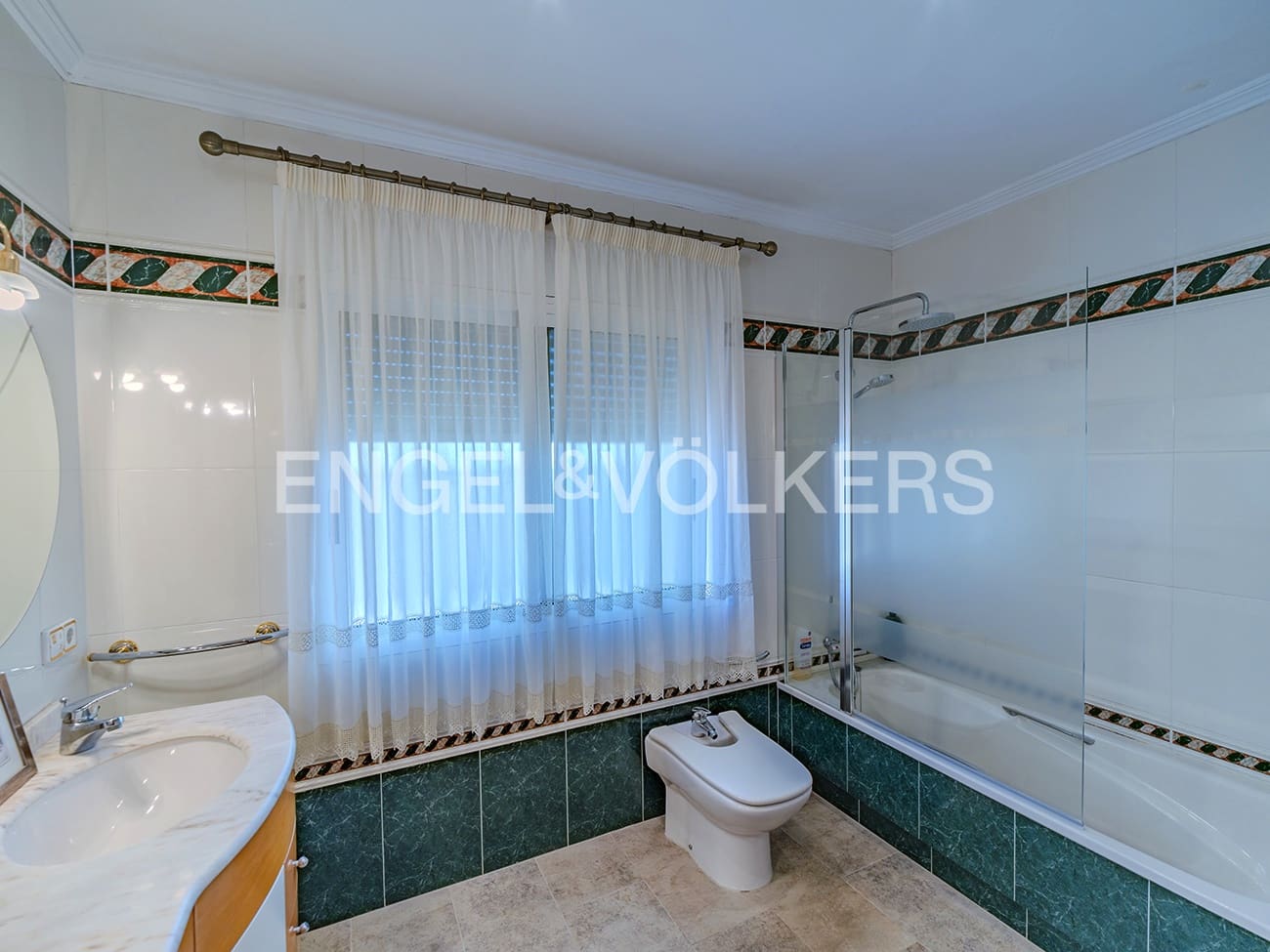 4 quarto Moradia para venda em San Vicente / Sant Vicent del Raspeig com piscina garagem - 695 000 € (Ref: 8897597)