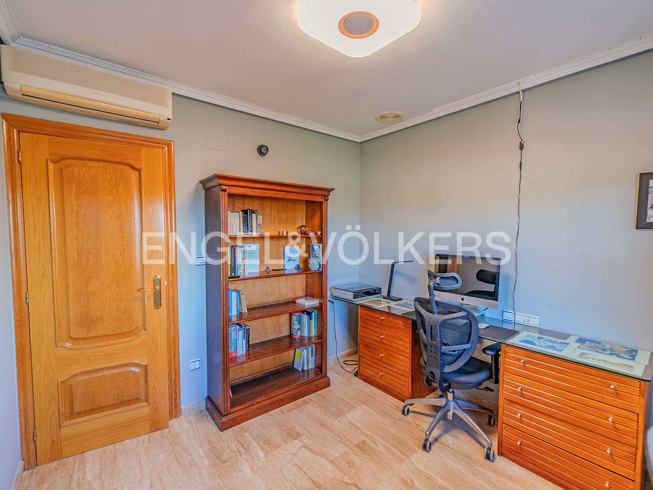 4 quarto Moradia para venda em San Vicente / Sant Vicent del Raspeig com piscina garagem - 695 000 € (Ref: 8897597)