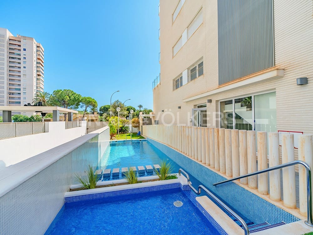 1 soveværelse Lejlighed til salg i Alicante by med swimmingpool garage - € 315.000 (Ref: 8909682)