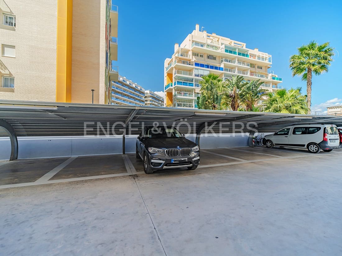 1 soveværelse Lejlighed til salg i Alicante by med swimmingpool garage - € 315.000 (Ref: 8909682)