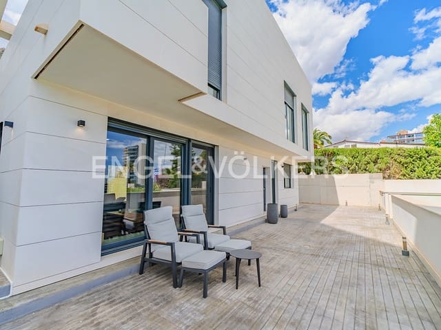 3 soveværelse Villa til salg i Albufereta, Alicante by med swimmingpool garage - € 1.175.000 (Ref: 8909708)
