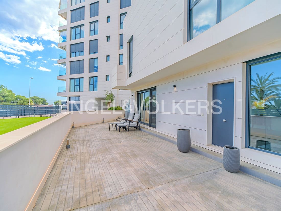 3 soveværelse Villa til salg i Alicante by med swimmingpool garage - € 1.175.000 (Ref: 8909708)