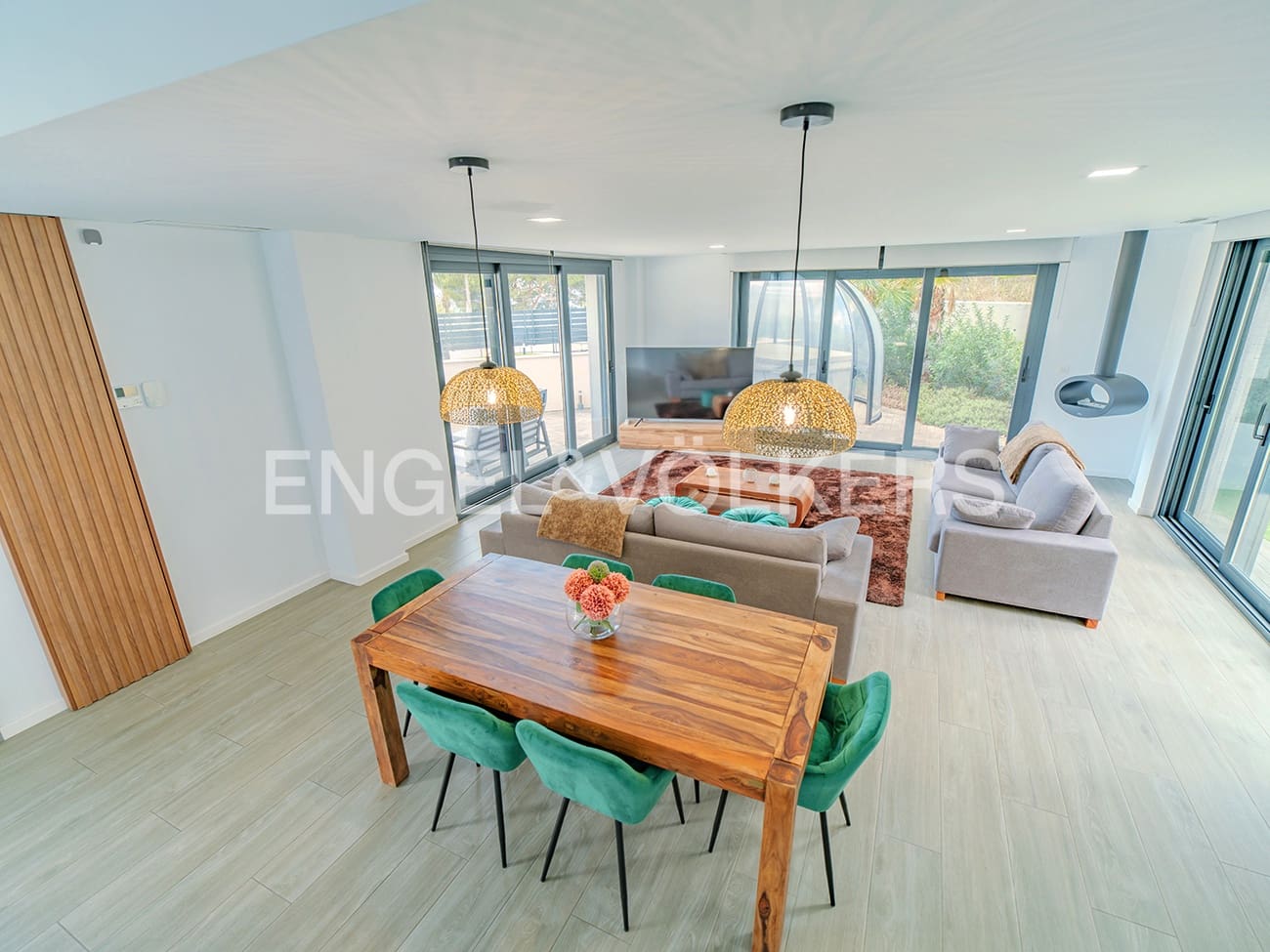 3 soveværelse Villa til salg i Alicante by med swimmingpool garage - € 1.175.000 (Ref: 8909708)