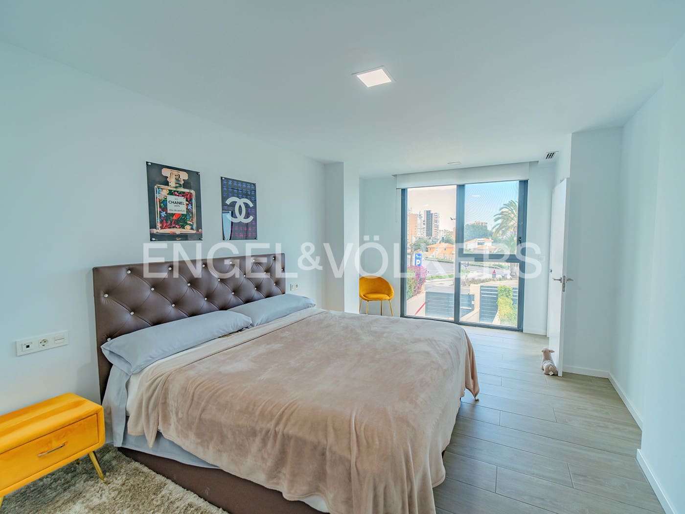 3 soveværelse Villa til salg i Alicante by med swimmingpool garage - € 1.175.000 (Ref: 8909708)