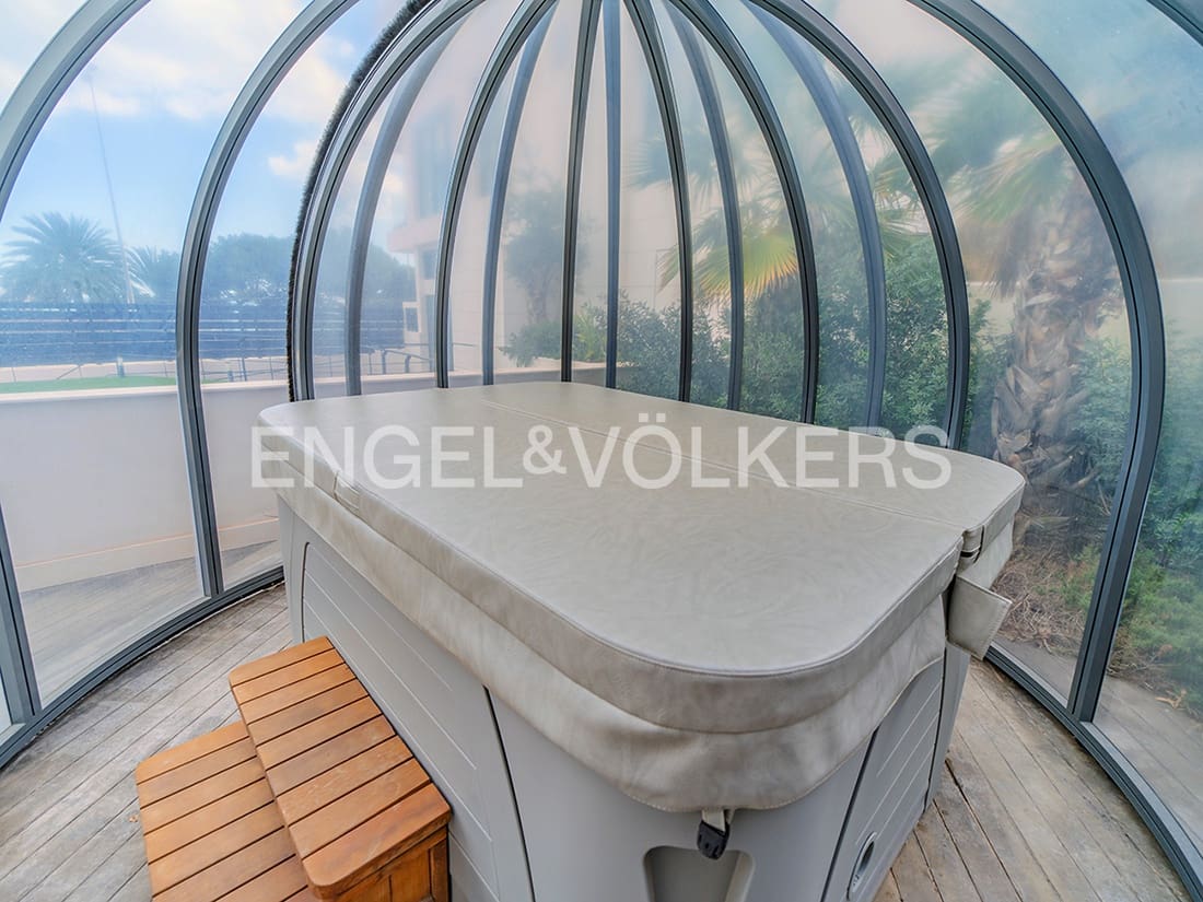 3 soveværelse Villa til salg i Alicante by med swimmingpool garage - € 1.175.000 (Ref: 8909708)