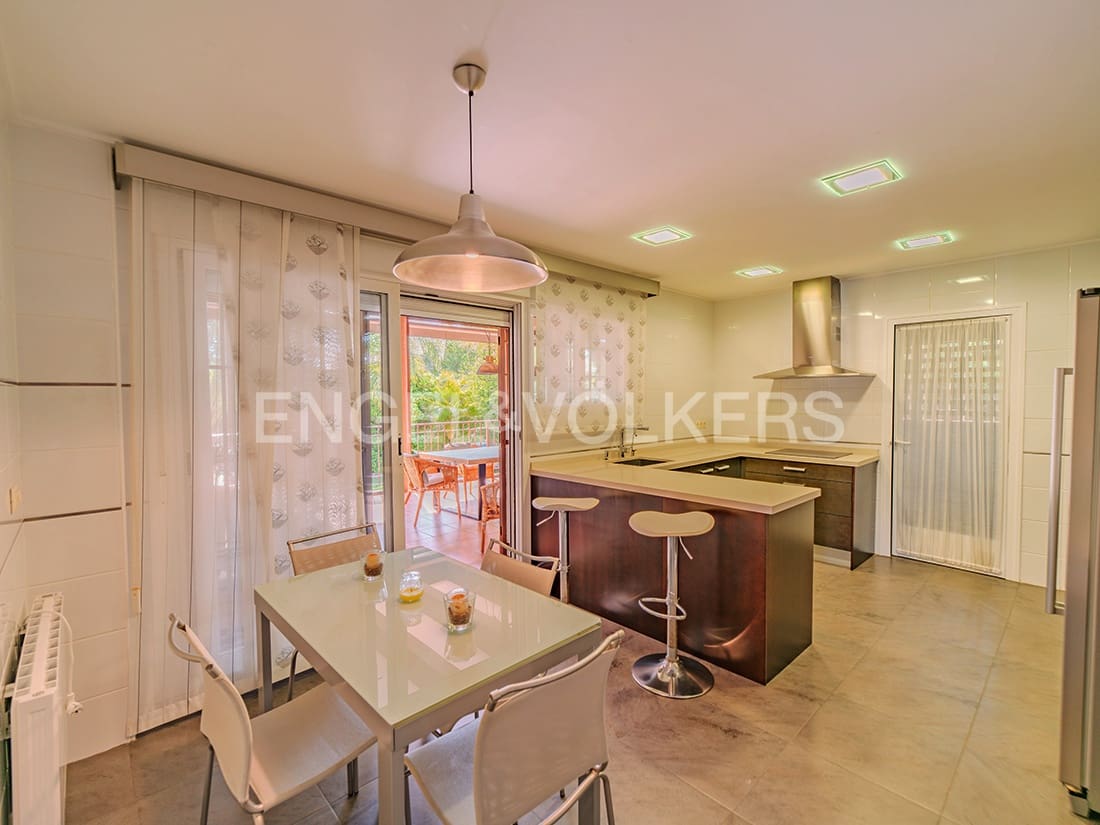 Chalet en Muchamiel / Mutxamel en venta - 740.000 € (Ref: 8915881)