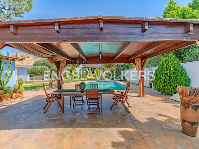 Chalet en Alicante / Alacant ciudad en venta con piscina garaje - 995.000 € (Ref: 8920282)