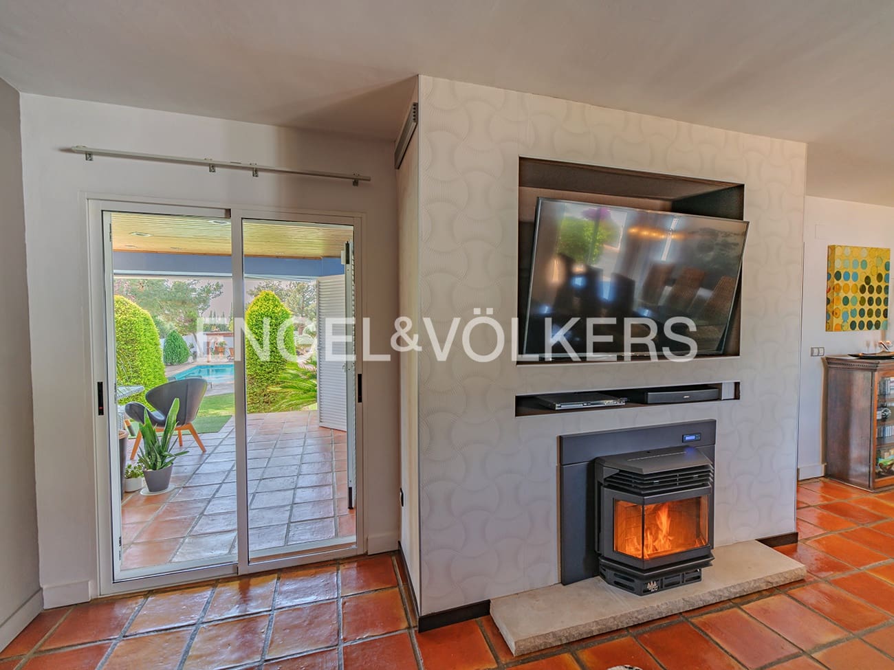 Villa for sale in Alicante / Alacant city with pool garage - € 995,000 (Ref: 8920282)