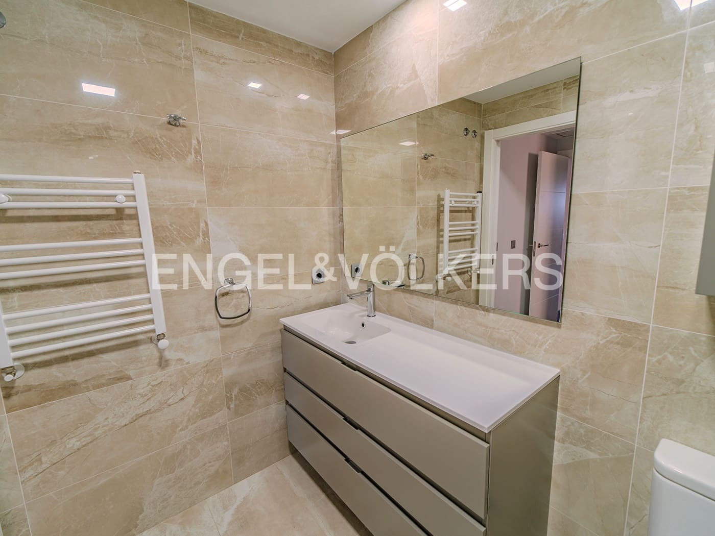 3 soveværelse Lejlighed til salg i El Campello med swimmingpool garage - € 399.000 (Ref: 8931334)