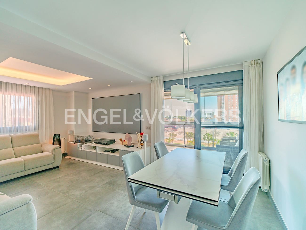 3 soveværelse Lejlighed til salg i El Campello med swimmingpool garage - € 399.000 (Ref: 8931334)