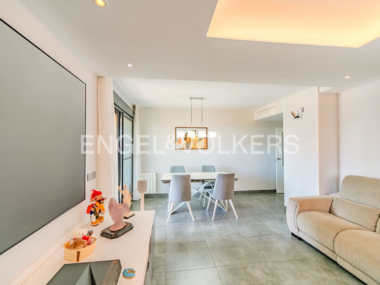 3 soveværelse Lejlighed til salg i El Campello med swimmingpool garage - € 399.000 (Ref: 8931334)