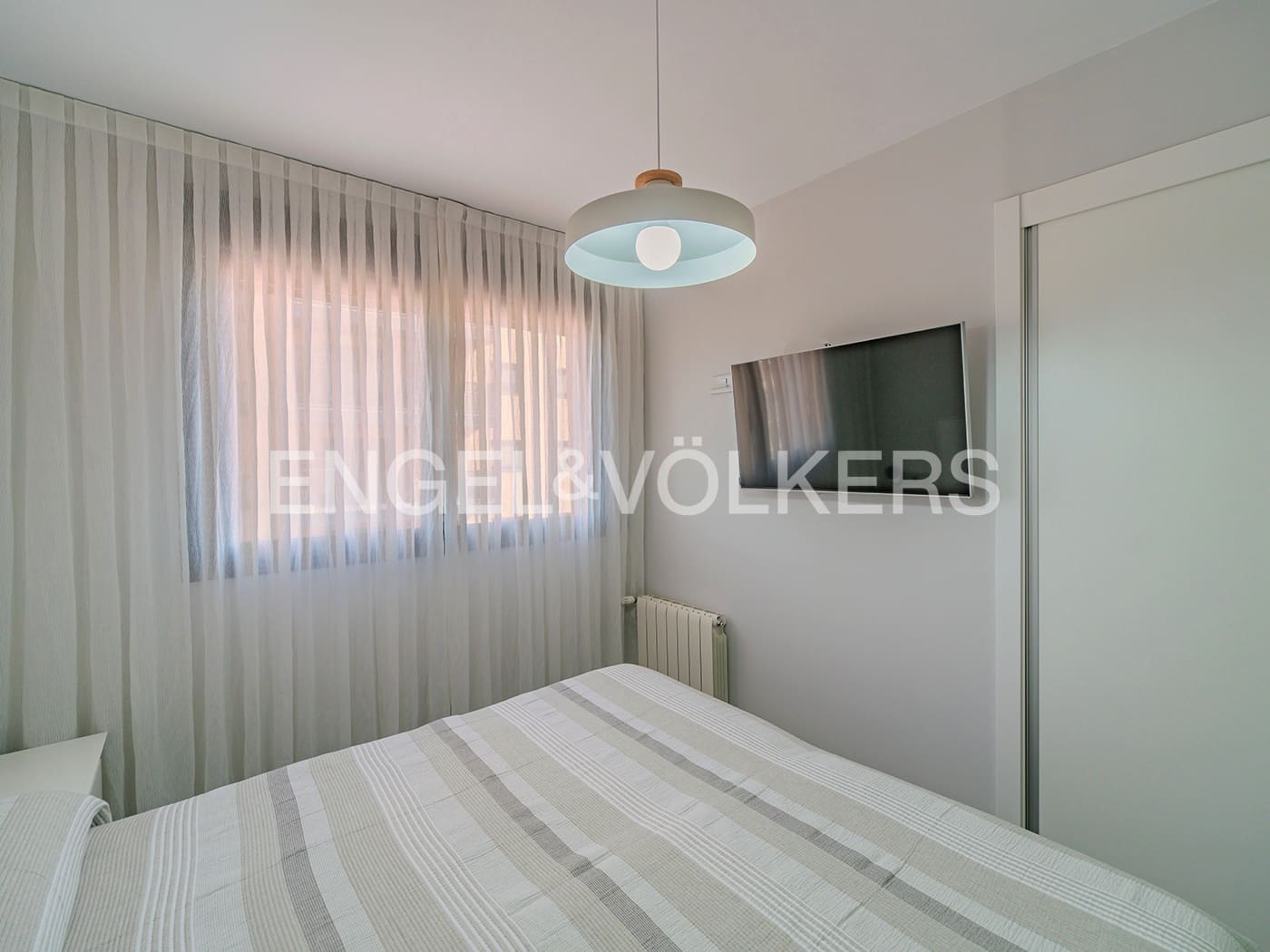 3 soveværelse Lejlighed til salg i El Campello med swimmingpool garage - € 399.000 (Ref: 8931334)