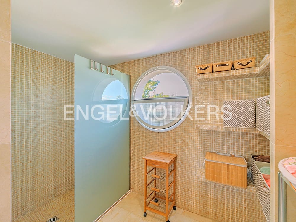 Villa for sale in San Juan de Alicante / Sant Joan d'Alacant with pool garage - € 890,000 (Ref: 8931342)