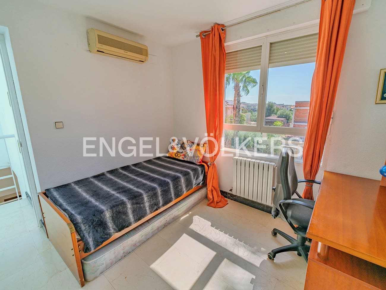 Villa for sale in San Juan de Alicante / Sant Joan d'Alacant with pool garage - € 890,000 (Ref: 8931342)