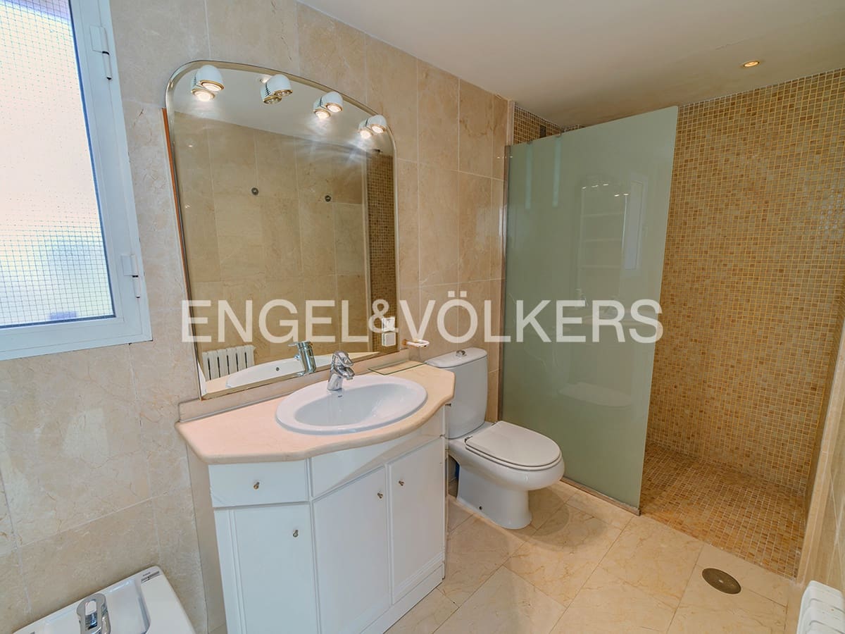 Villa for sale in San Juan de Alicante / Sant Joan d'Alacant with pool garage - € 890,000 (Ref: 8931342)