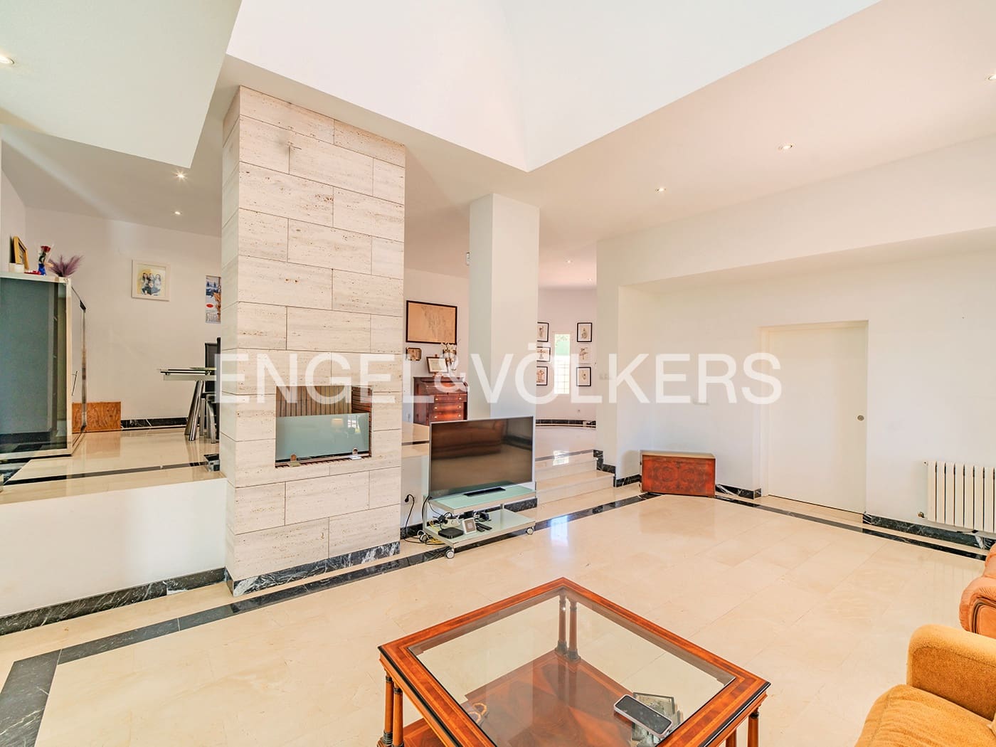 Villa for sale in San Juan de Alicante / Sant Joan d'Alacant with pool garage - € 890,000 (Ref: 8931342)